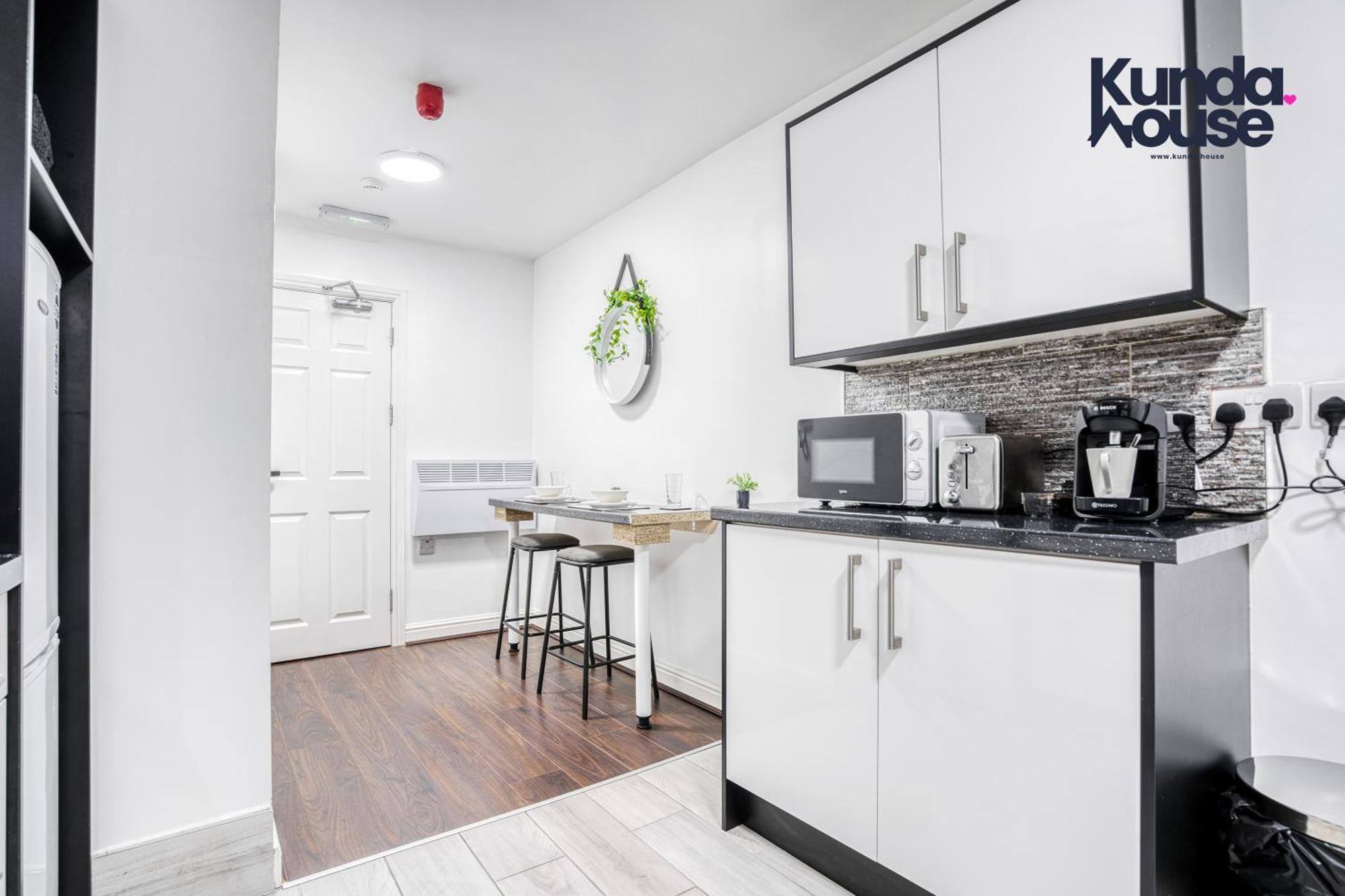 Cosy Apartments - City Living Made Elegant - เบอร์มิงแฮม ภายนอก รูปภาพ